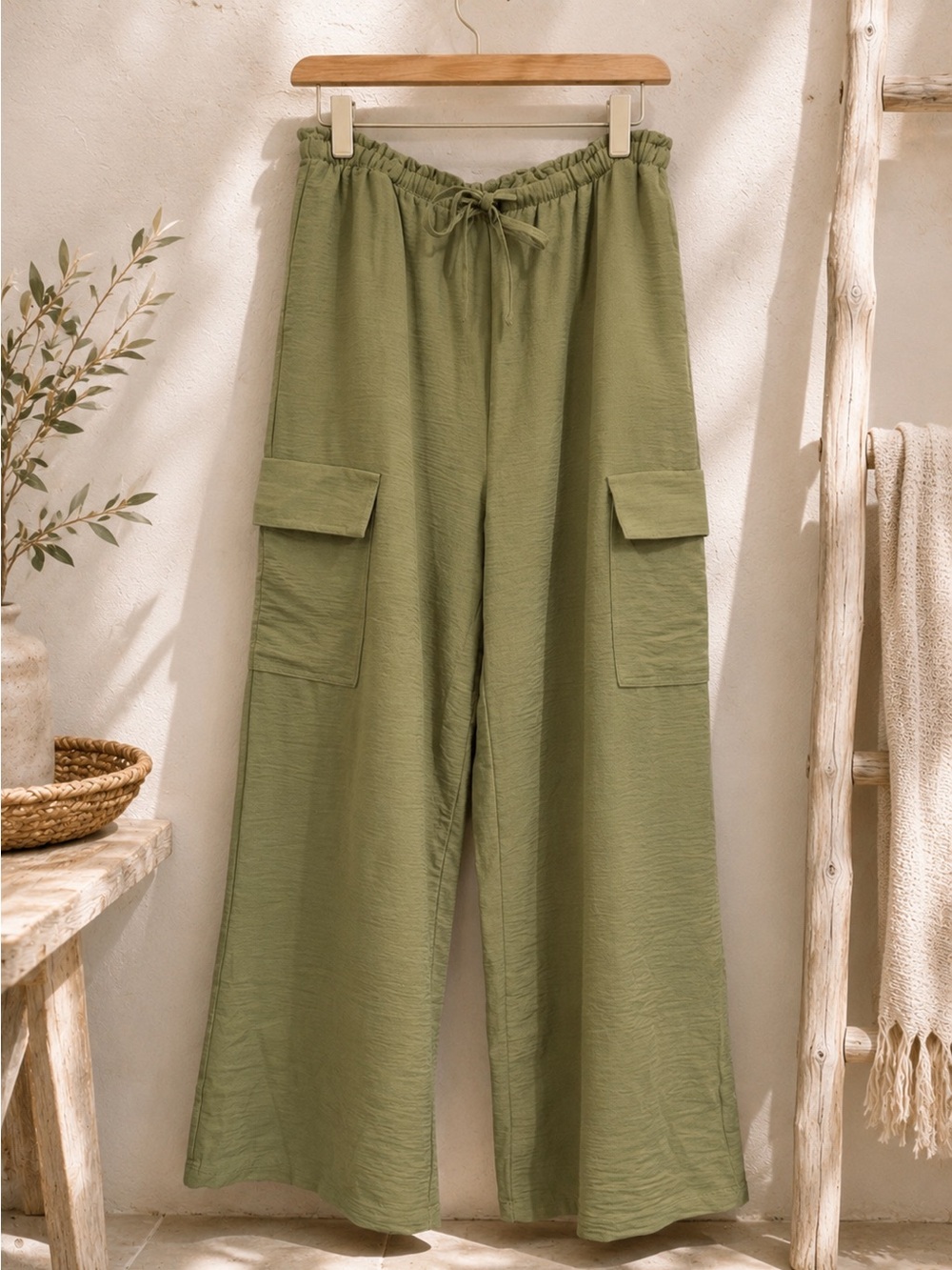 ✨ Olive Green Pants Wide Leg Cargo Drawstring Size M ✨